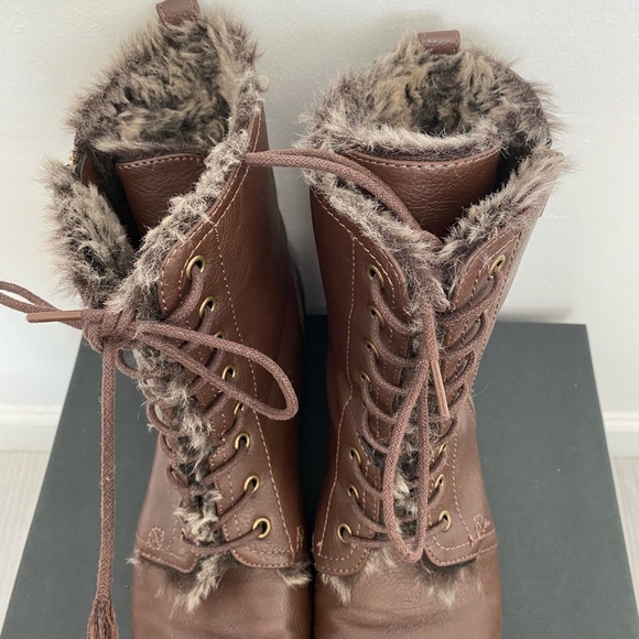 JustFab Brown Leather Combat Boots Fur Lined - Picture 6 of 7